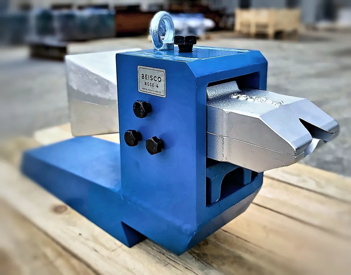 Rolling mill guide with BEISCO nameplate
