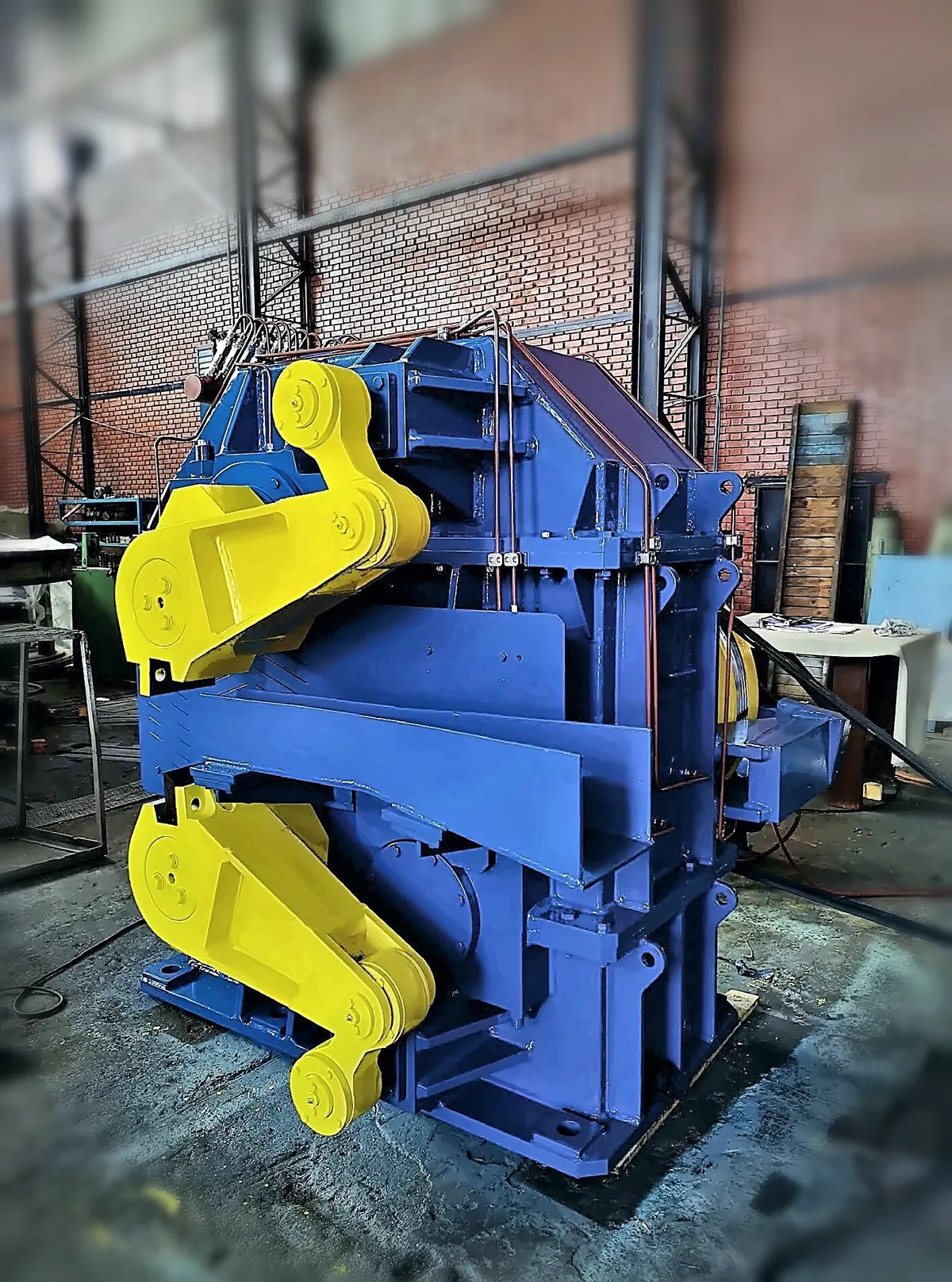 Rolling mill shear, side view